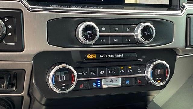 2022 Ford F-450 Super Duty Platinum