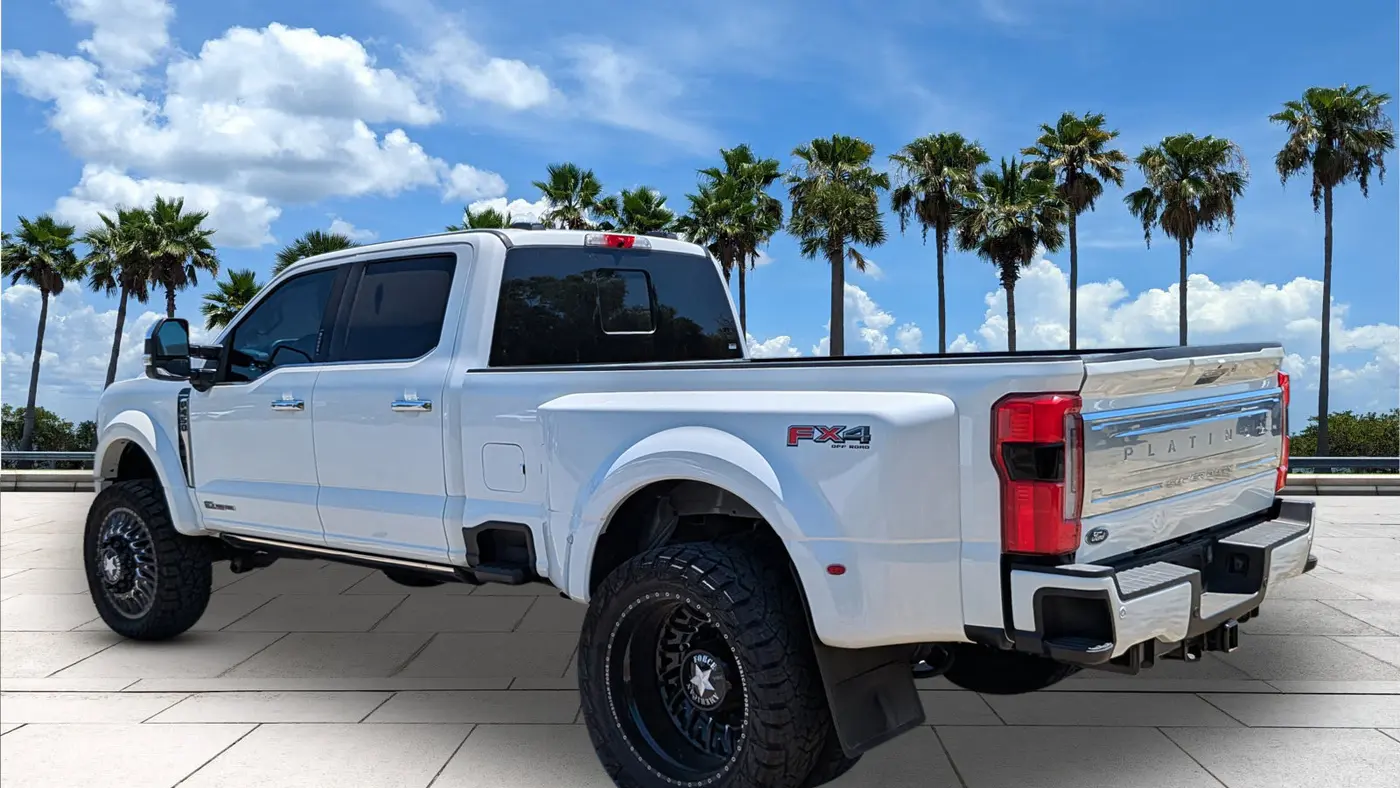 2024 Ford F-450 Super Duty XLT