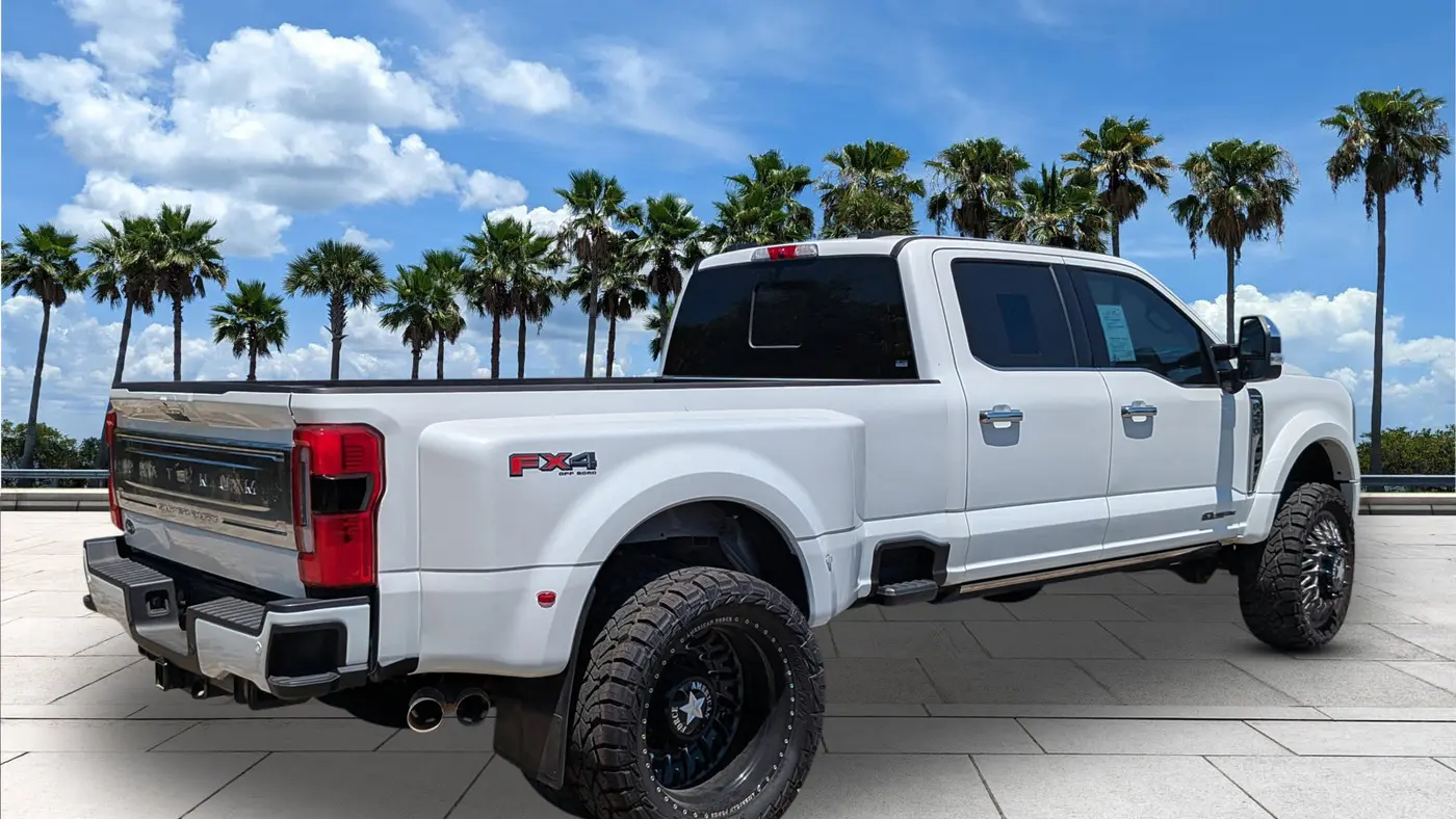 2024 Ford F-450 Super Duty XLT