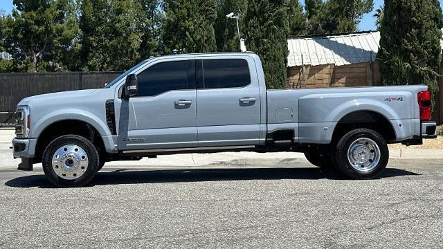 2025 Ford F-450 Super Duty XLT