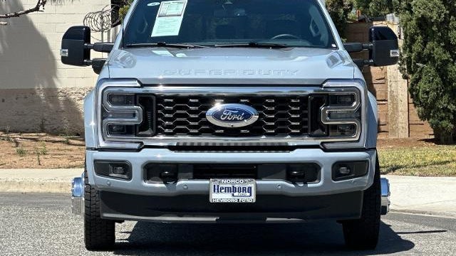 2025 Ford F-450 Super Duty XLT