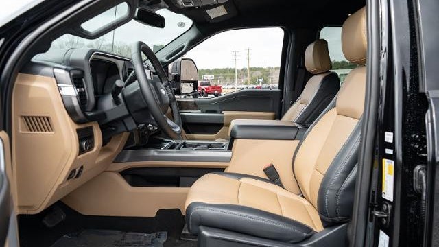 2026 Ford F-450 Super Duty XLT