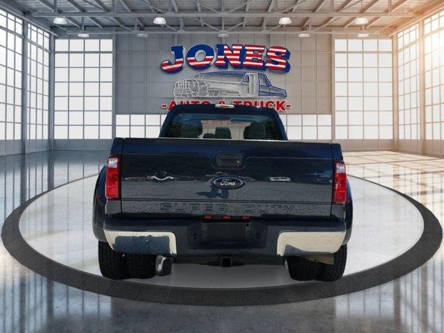 2016 Ford F-450 - $46,900
