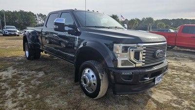 2022 Ford F-450 Super Duty 4X4 Platinum 4DR Crew Cab 8 FT. LB DRW Pickup