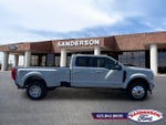 2025 F-450 Super Duty Thumbnail 2