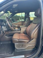 2025 F-450 Super Duty Thumbnail 12