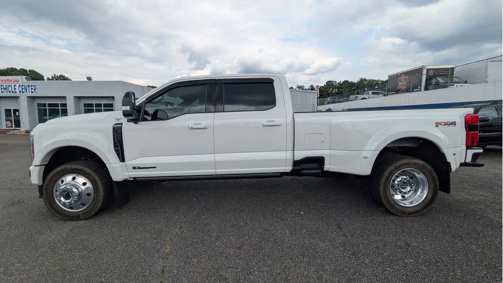 2025 Ford F-450 Super Duty King Ranch