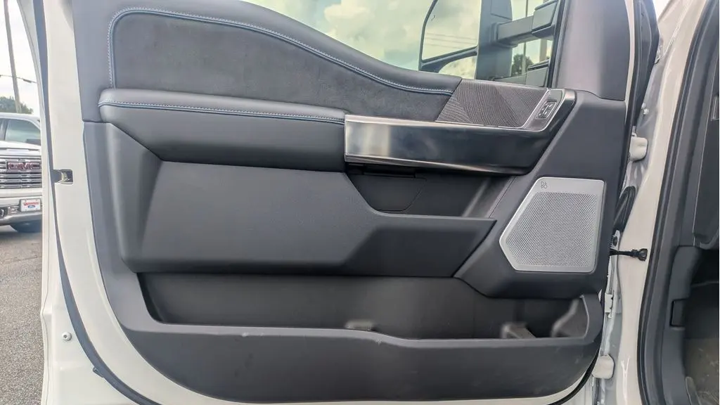 2025 Ford F-450 Super Duty King Ranch