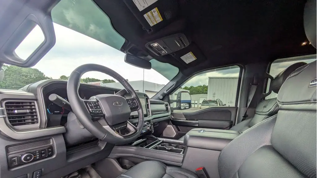 2025 Ford F-450 Super Duty King Ranch