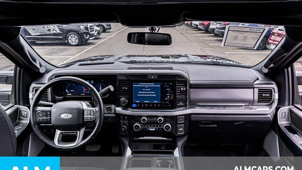 2025 Ford F-450 Super Duty Platinum