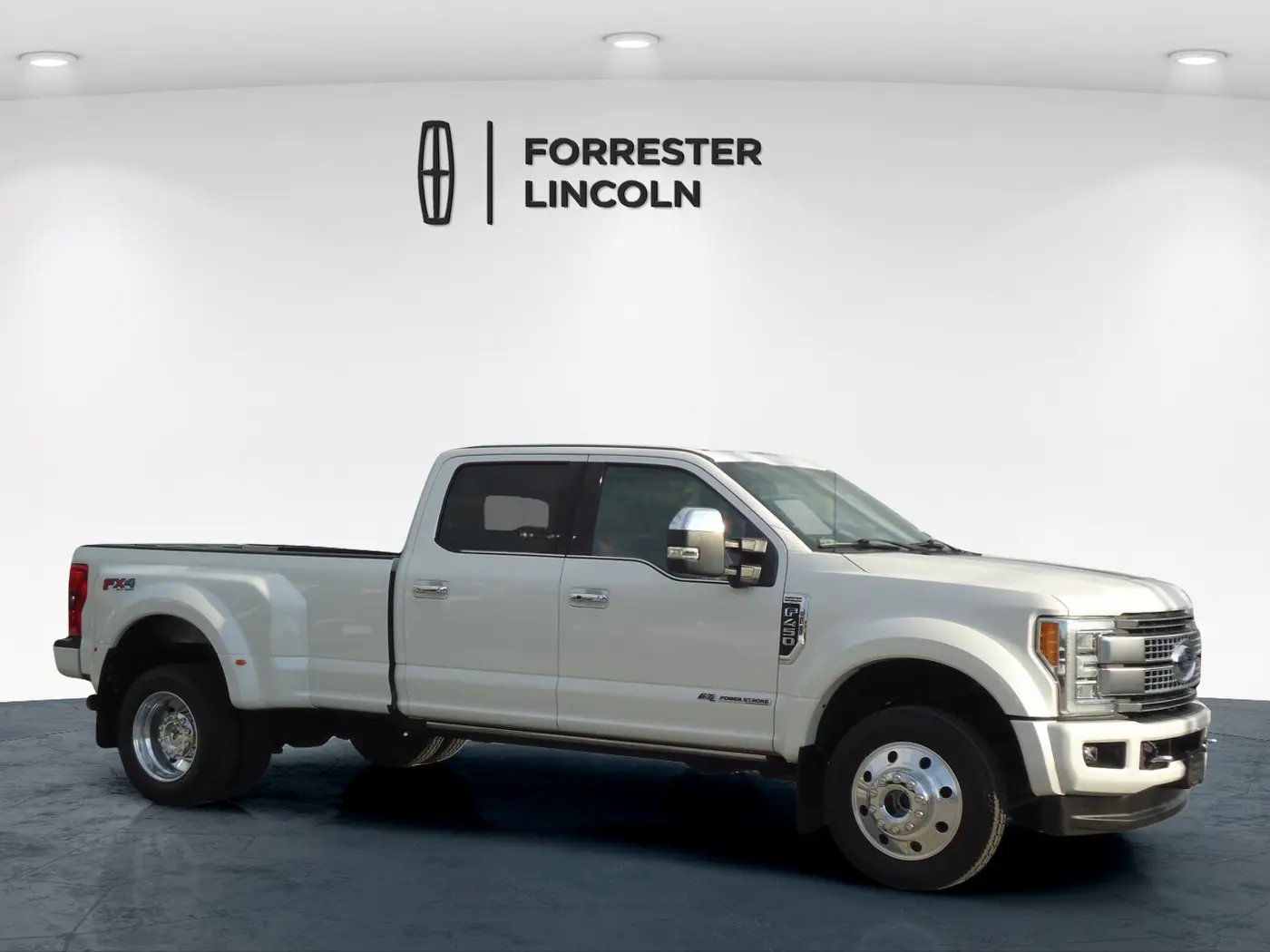 2018 Ford F-450 - $72,900