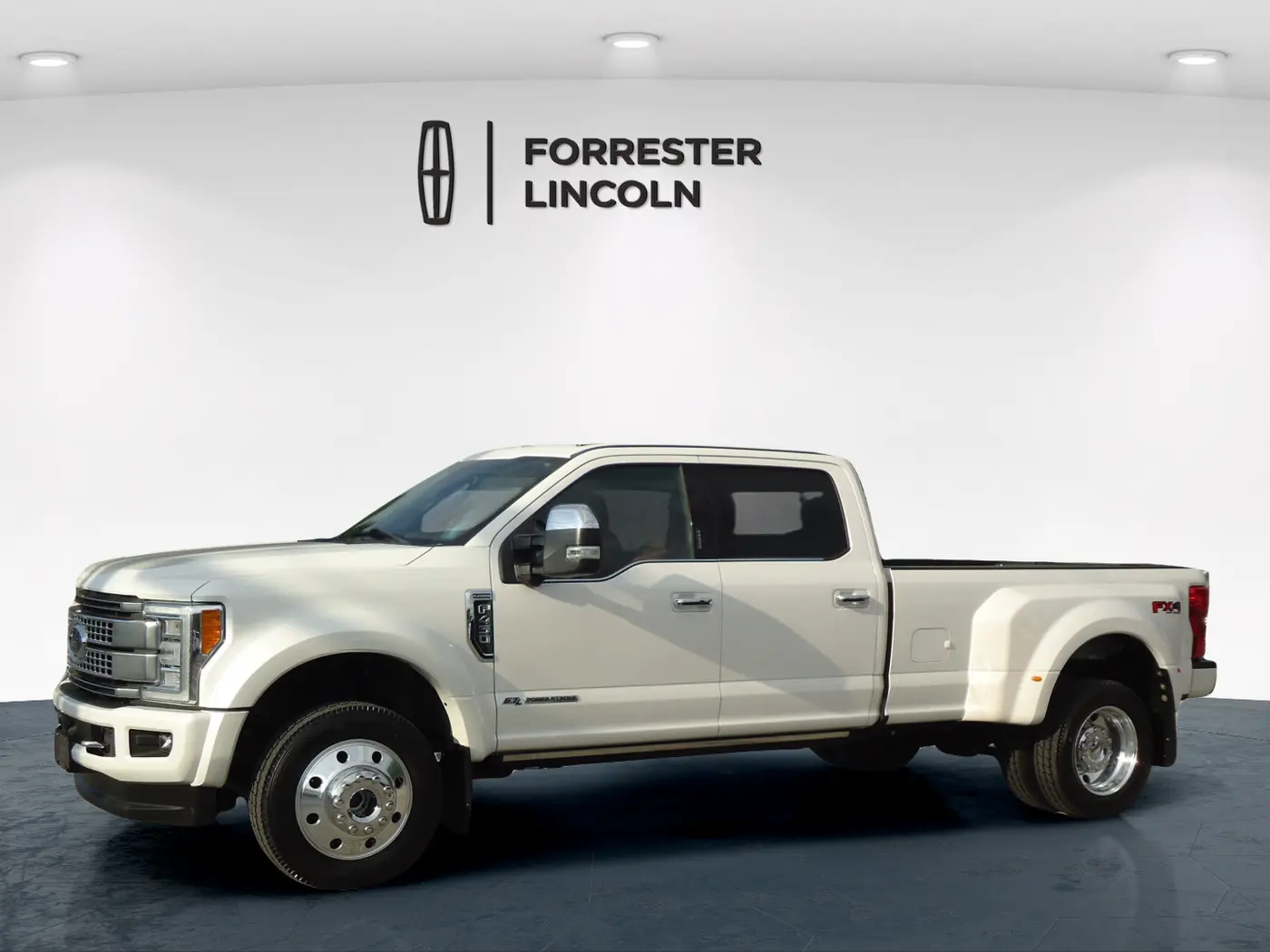 2018 Ford F-450 - $72,900