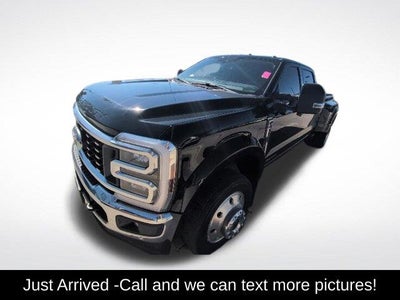 2024 Ford F-450 Super Duty 4X4 Lariat 4DR Crew Cab 8 FT. LB DRW Pickup