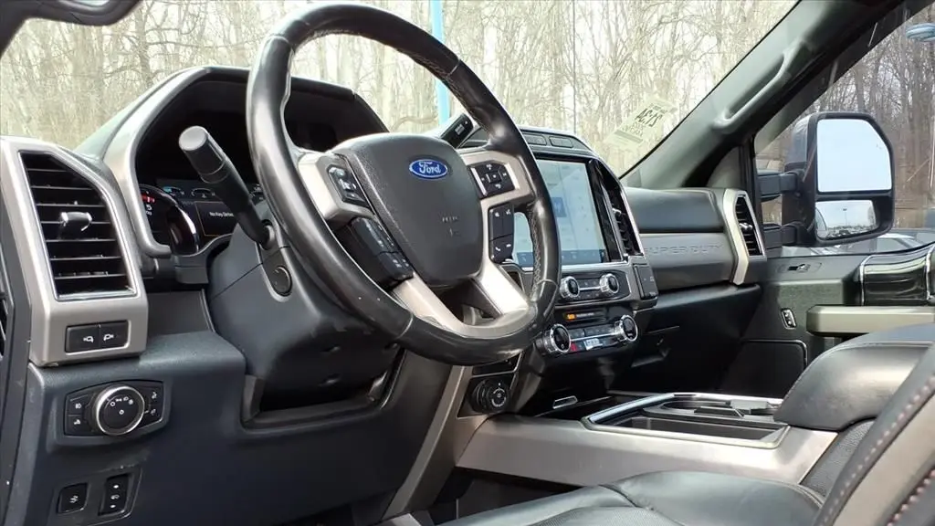 2022 Ford F-450 Super Duty Lariat