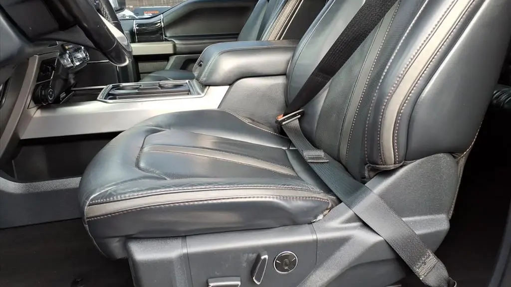 2022 Ford F-450 Super Duty Lariat