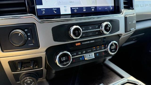 2022 Ford F-450 Super Duty Lariat