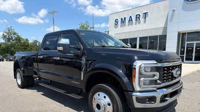 2023 Ford F-450 Super Duty King Ranch