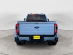 2025 F-450 Super Duty Thumbnail 4