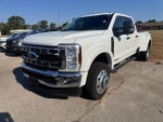 2025 F-450 Super Duty Thumbnail 3