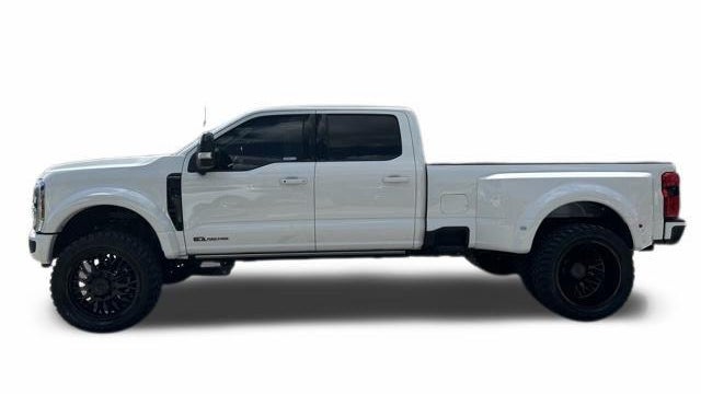 2025 Ford F-450 Super Duty XLT