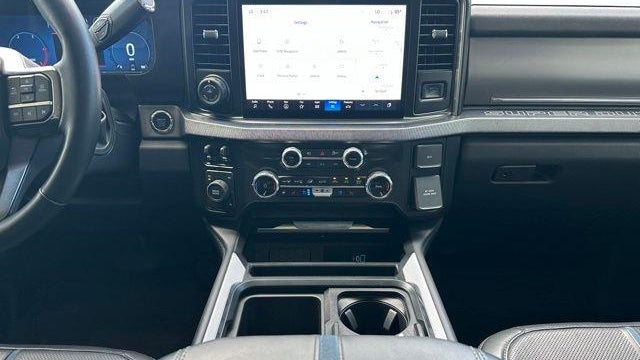 2025 Ford F-450 Super Duty XLT
