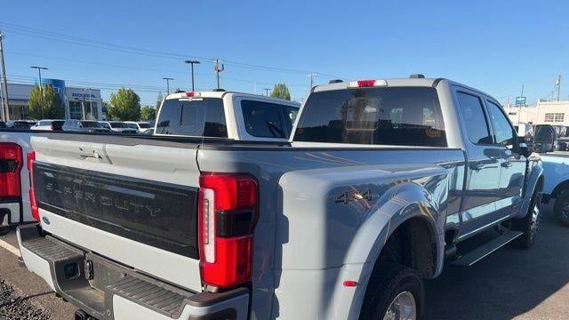 2026 Ford F-450 Super Duty Platinum