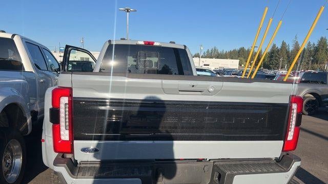 2026 Ford F-450 Super Duty Platinum