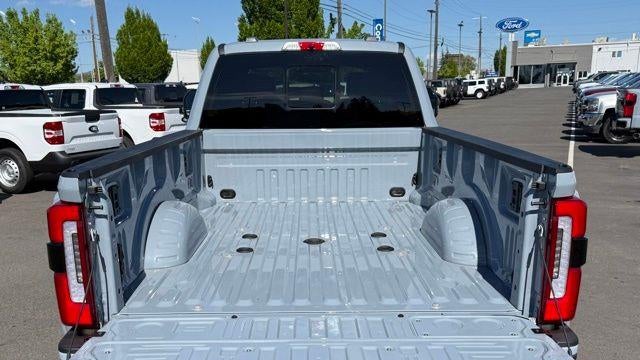 2026 Ford F-450 Super Duty Platinum