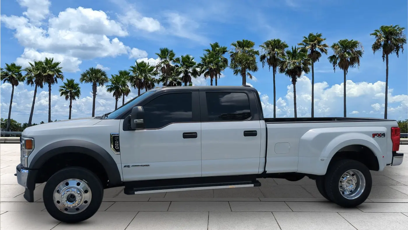 2022 Ford F-450 Super Duty Lariat