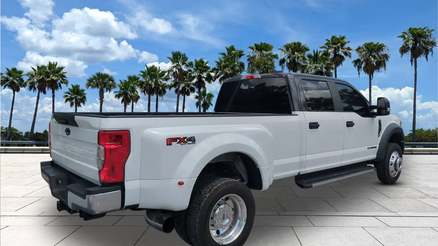 2022 Ford F-450 Super Duty Lariat