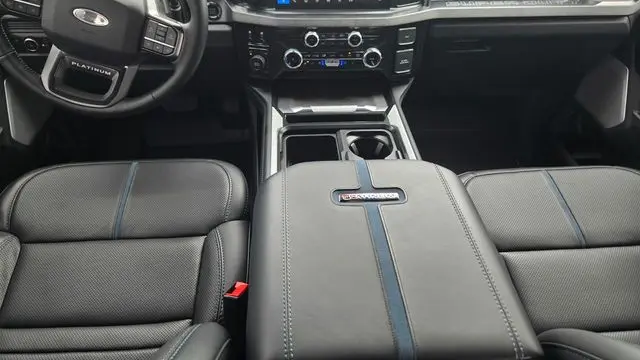 2025 Ford F-450 Super Duty King Ranch