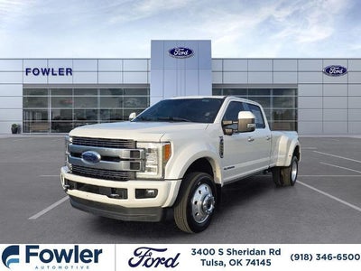 2019 Ford F-450 Super Duty 4X4 King Ranch 4DR Crew Cab 8 FT. LB DRW Pickup