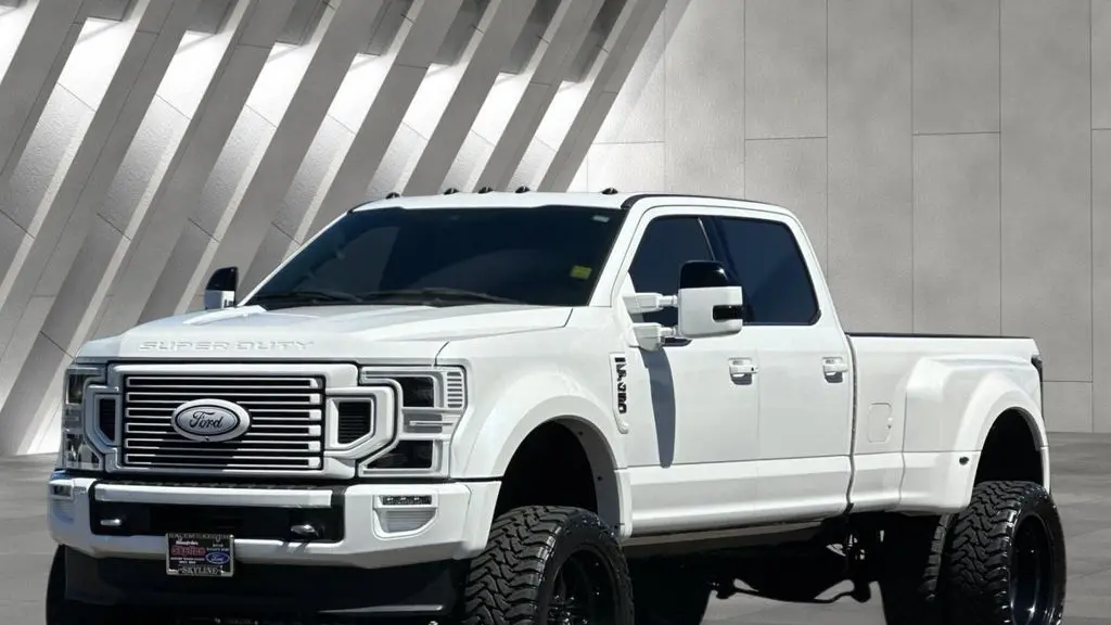 2022 Ford F-450 Super Duty XLT