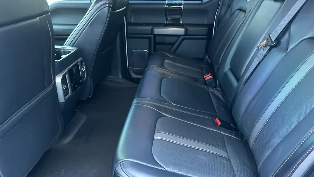 2022 Ford F-450 Super Duty XLT