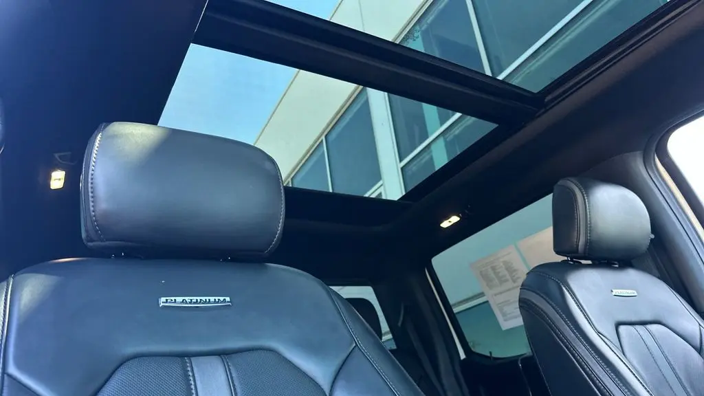 2022 Ford F-450 Super Duty XLT