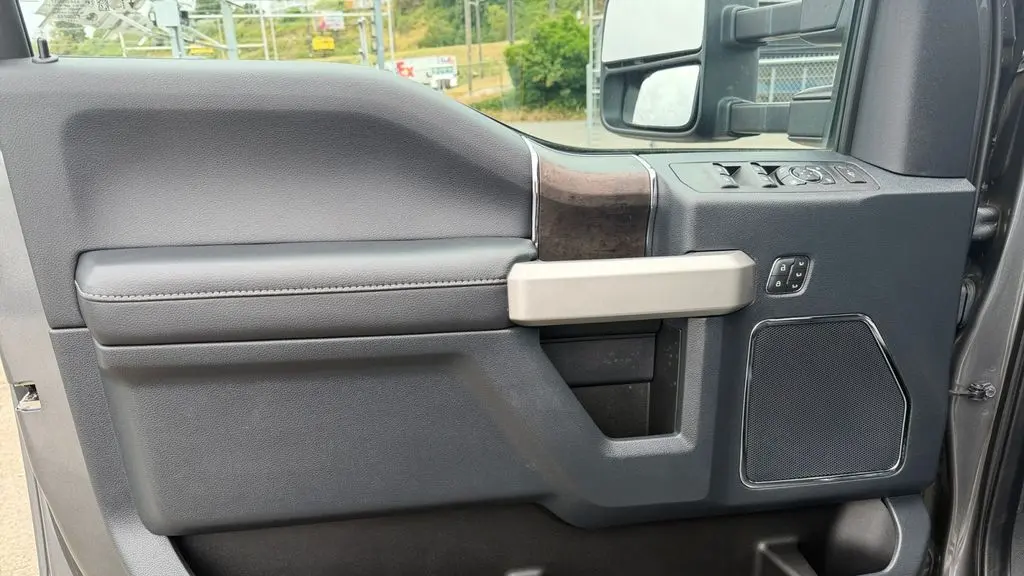 2022 Ford F-450 Super Duty King Ranch
