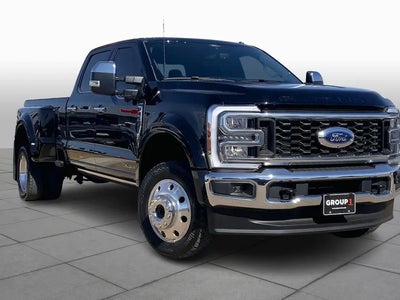 2025 Ford F-450 Super Duty 4X4 Lariat 4DR Crew Cab 8 FT. LB DRW Pickup