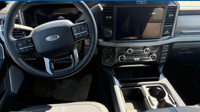 2026 Ford F-450 Super Duty XLT