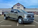 2026 F-450 Super Duty Thumbnail 1