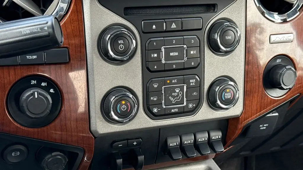 2015 Ford F-450 Super Duty King Ranch