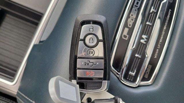 2022 Ford F-450 Super Duty King Ranch