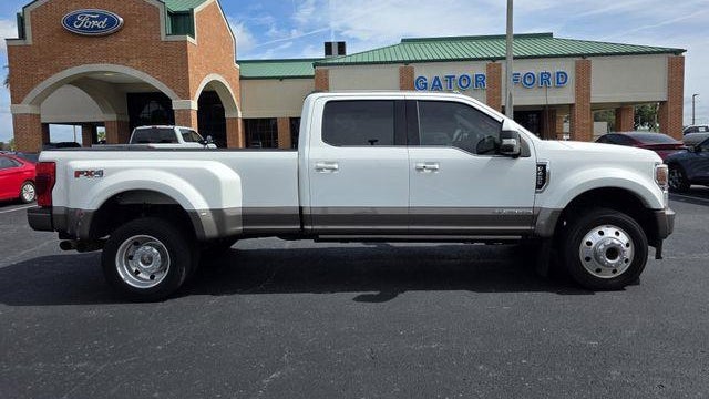 2022 Ford F-450 Super Duty Platinum