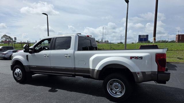 2022 Ford F-450 Super Duty Platinum