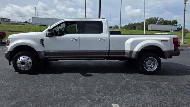 2022 Ford F-450 Super Duty Platinum