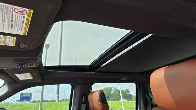 2022 Ford F-450 Super Duty Platinum