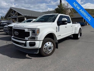2022 Ford F-450 Super Duty 4X4 Limited 4DR Crew Cab 8 FT. LB DRW Pickup