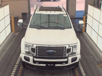 Photo of a 2022 Ford F-450 Super Duty 4X4 Lariat 4DR Crew Cab 8 FT. LB DRW Pickup for sale