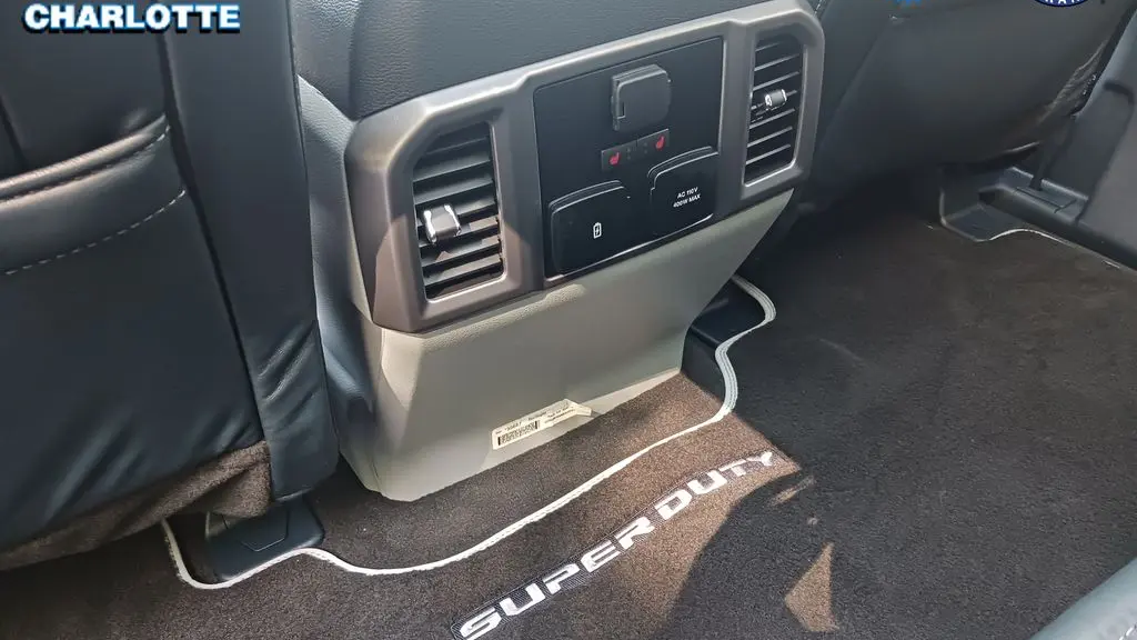 2022 Ford F-450 Super Duty Lariat