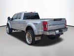 2022 F-450 Super Duty Thumbnail 3