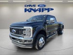 2024 F-450 Super Duty Thumbnail 3